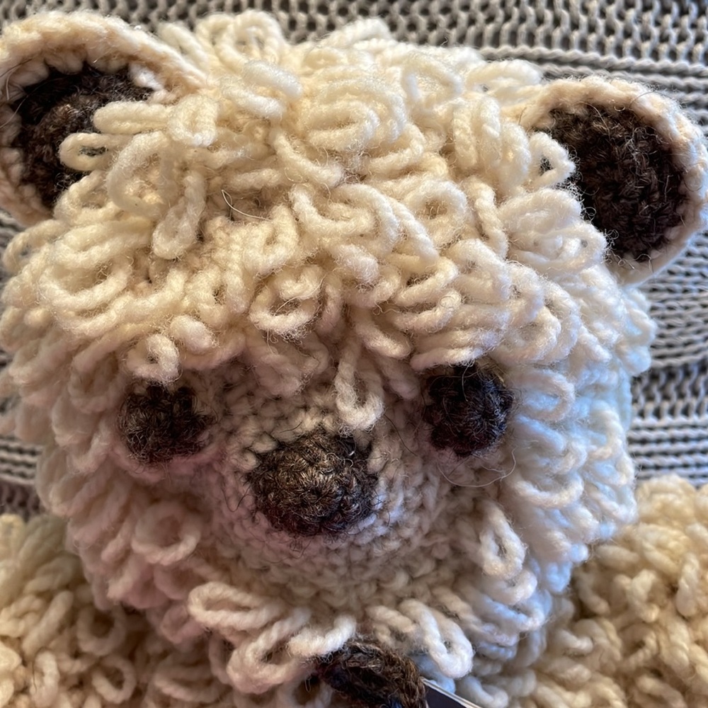 Handwoven TIRO YA DIATLA Lobatse-Botswana Bear with passport - Picture 2 of 12